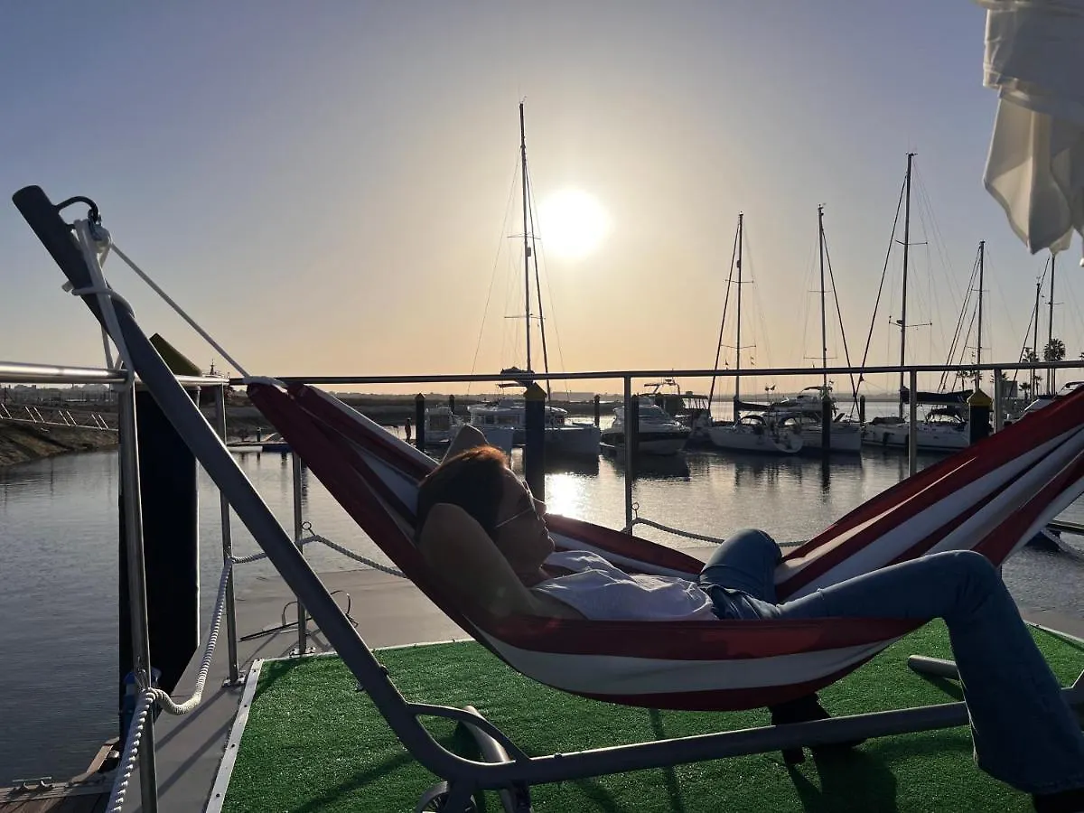 Casas Flotantes - Boatvillage ايامونتي بوتيل