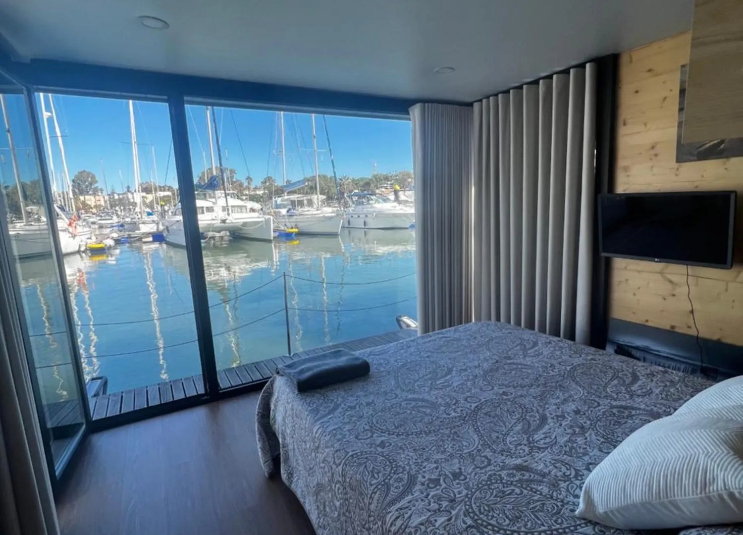 Hotel en barco Casas Flotantes - Boatvillage Ayamonte